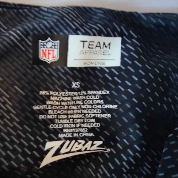 Kids Athletic Leggings in Black and Gray - Picture 4 of 6